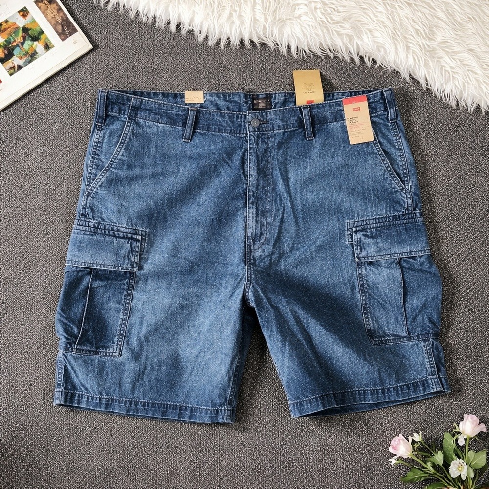 Levis Mens 54 Carrier Cargo Shorts Blue Heavy Denim Loose Fit NWT Pockets